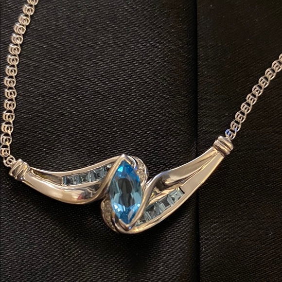 Necklace Set - Picture 4 of 8